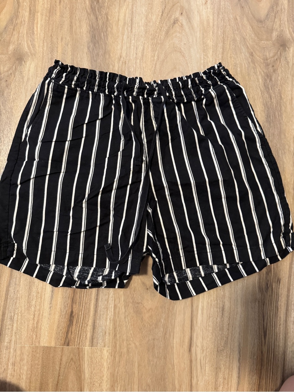 Jachs Black and White Vertical-Stripe Elastic-Waist Shorts